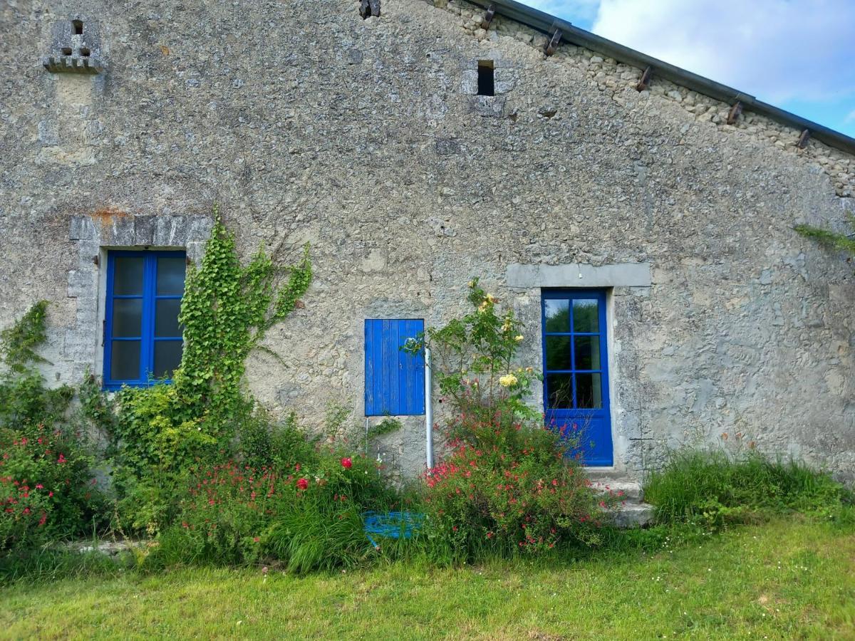 La Montagne Sud Bed & Breakfast Allemans Exterior foto